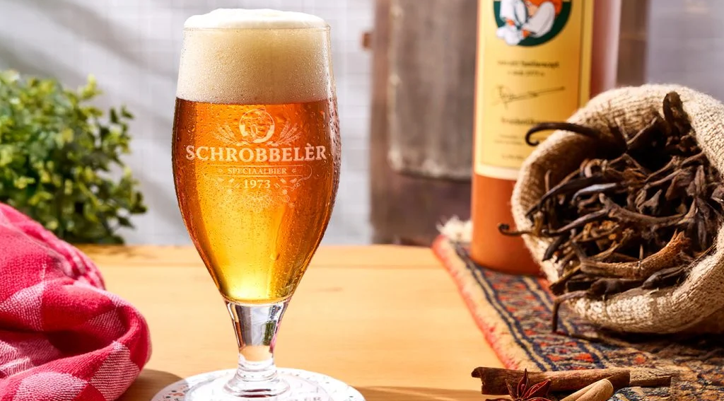 Schrobbelèr speciaalbier in een glas.